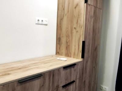 квартира за адресою Ревуцького вул., 40-В
