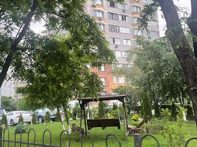 квартира по адресу Анны Ахматовой ул., 18