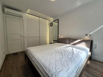 квартира за адресою Дмитрівська вул., 75