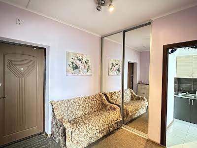 квартира за адресою Сім'ї Кульженків вул. (Петра Дегтяренка), 35