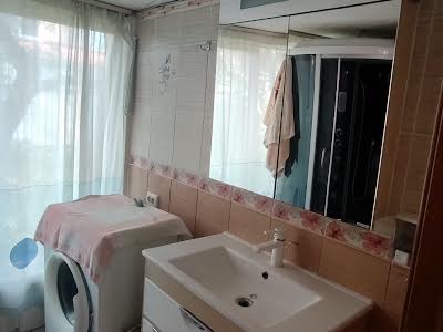 дом по адресу Киев, Дніпроводська вул.