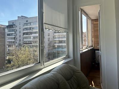 квартира за адресою Київ, Юрківська вул., 28