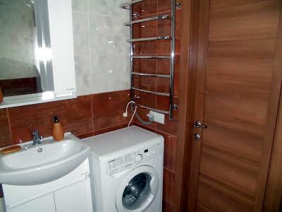 квартира по адресу Ревуцкого ул., 54-Б
