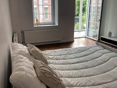 квартира за адресою Костянтинівська вул., 32