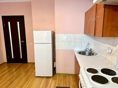 квартира за адресою Єлизавети Чавдар вул., 18