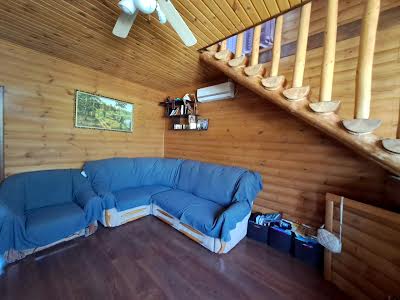 будинок за адресою с. Нові Петрівці, Козацька вул.