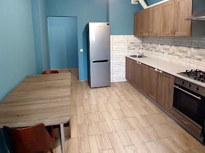 квартира по адресу Александровская ул., 1А