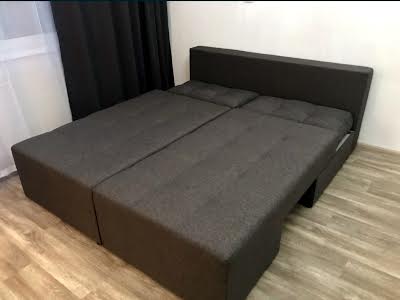 квартира за адресою Срібнокільська вул., 8