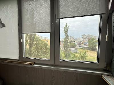 квартира за адресою Червоної Калини просп. (Володимира Маяковського), 8