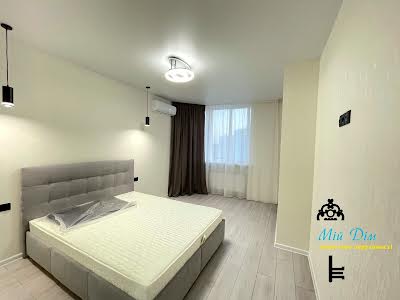 квартира за адресою Боголюбова вул., 42