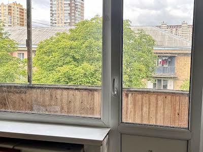 квартира по адресу Авиаконструктора Антонова ул., 12