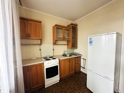 квартира за адресою Анни Ахматової вул., 43