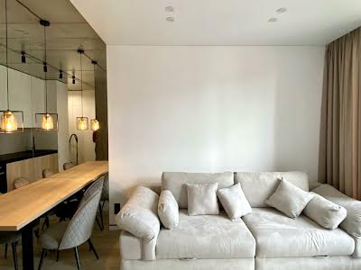 квартира за адресою Салютна вул., 2к8