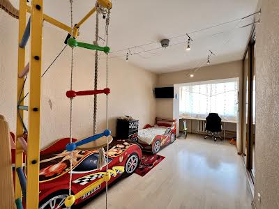 квартира по адресу Драгоманова ул., 31-В