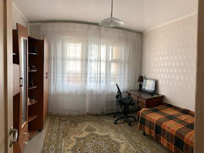 квартира за адресою Леоніда Бикова бульв., 12