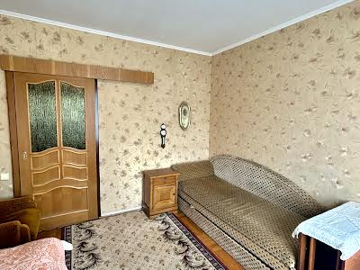 квартира за адресою Срібнокільська вул., 16