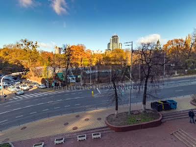 комерційна за адресою Гетьмана Павла Скоропадського вул. (Льва Толстого), 39