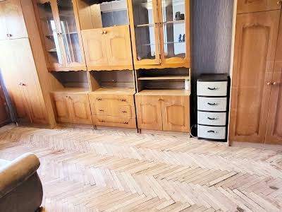 квартира по адресу Сулеймана Стальского ул., 8