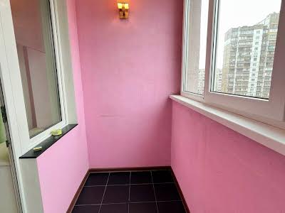квартира по адресу Драгоманова ул., 1-А