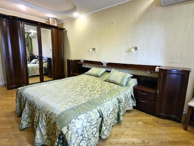 квартира по адресу Гонгадзе Георгия просп. (Советской Украины), 18-Ж
