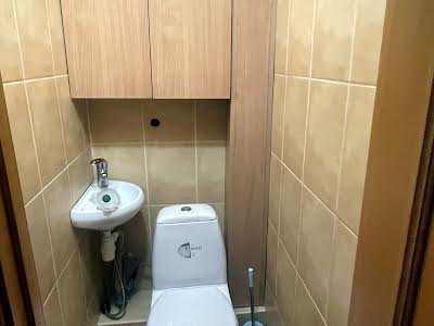 квартира по адресу Ревуцкого ул., 24/4