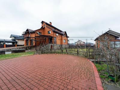 дом по адресу Кленовая ул., 8