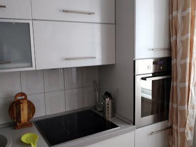 квартира за адресою Квітневий пров., 1-В