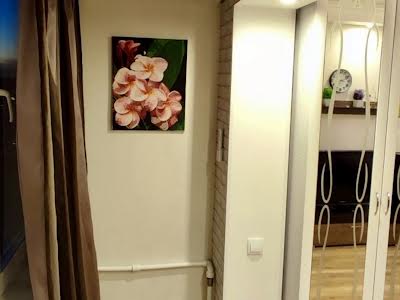 квартира по адресу Ивана Миколайчука ул. (Серафимовича), 5/1