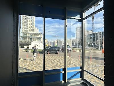 коммерческая по адресу Трускавецкая ул., 8
