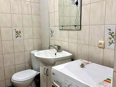 квартира за адресою Єлизавети Чавдар вул., 18