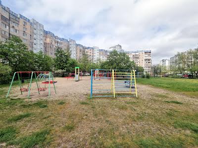 квартира по адресу Киев, Каштановая ул., 8