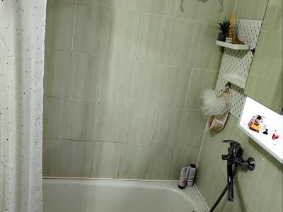 квартира за адресою Райдужна вул., 13-В