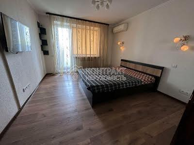 квартира за адресою Нескорених вул., 46