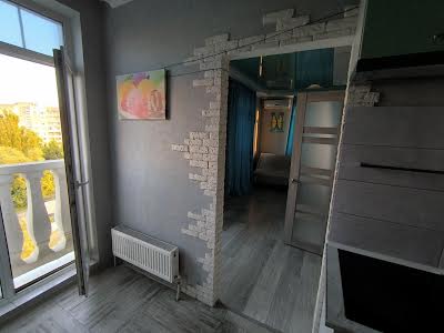 квартира за адресою Дмитра Луценка вул. (Крейсера 