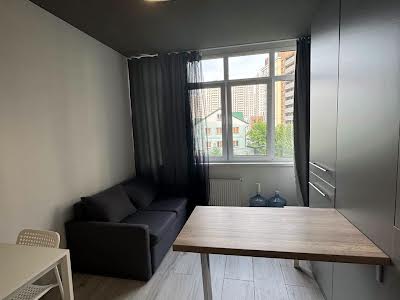 квартира за адресою Київ, Практична вул., 3