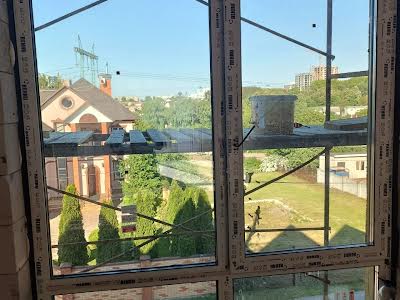 квартира по адресу Живописна, 19-21
