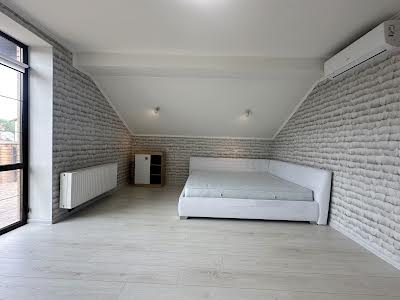 будинок за адресою Центральна вул., 15