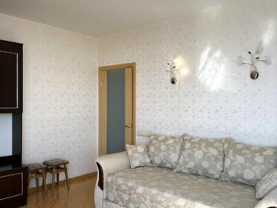 квартира за адресою Осіння вул., 33
