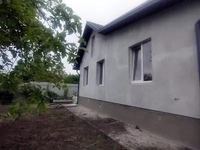 будинок за адресою с. Гатне, Польова вул.