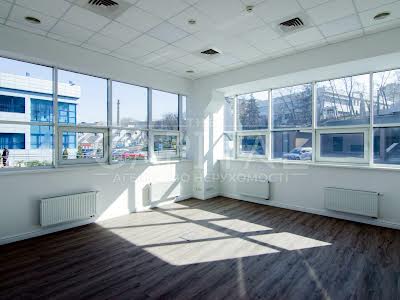 комерційна за адресою Київ, Охтирський пров., 7