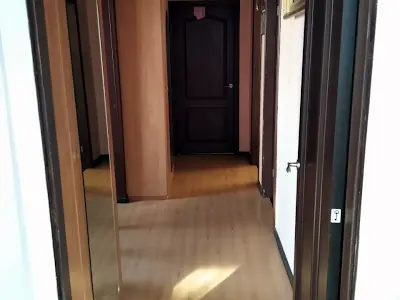 будинок за адресою Листопадна вул., 1а