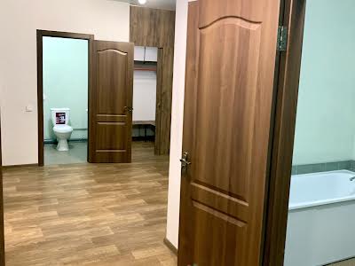 квартира по адресу Ревуцкого ул., 40-Г