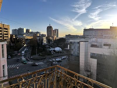 квартира по адресу Большая Житомирская ул., 40