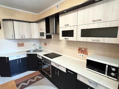 квартира по адресу Голосеевская ул., 13