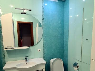квартира за адресою Срібнокільська вул., 1