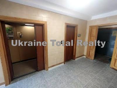 квартира за адресою Срібнокільська вул., 4