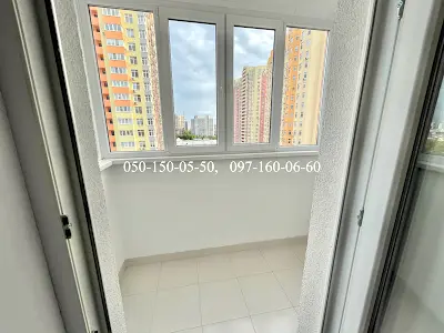 квартира за адресою Сім'ї Кульженків вул. (Петра Дегтяренка), 37