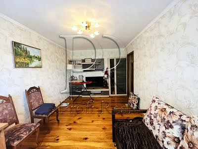 квартира по адресу Олега Мудрака ул. (Генерала Наумова), 33