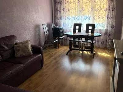 квартира по адресу Героев Днепра ул., 38-Б
