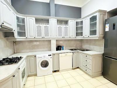 квартира по адресу Малая Житомирская ул., 5